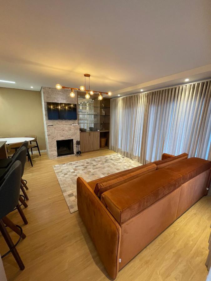 Apartamento Espetacular, 2 Suites, A 30M Da Rua Coberta غرامادو المظهر الخارجي الصورة