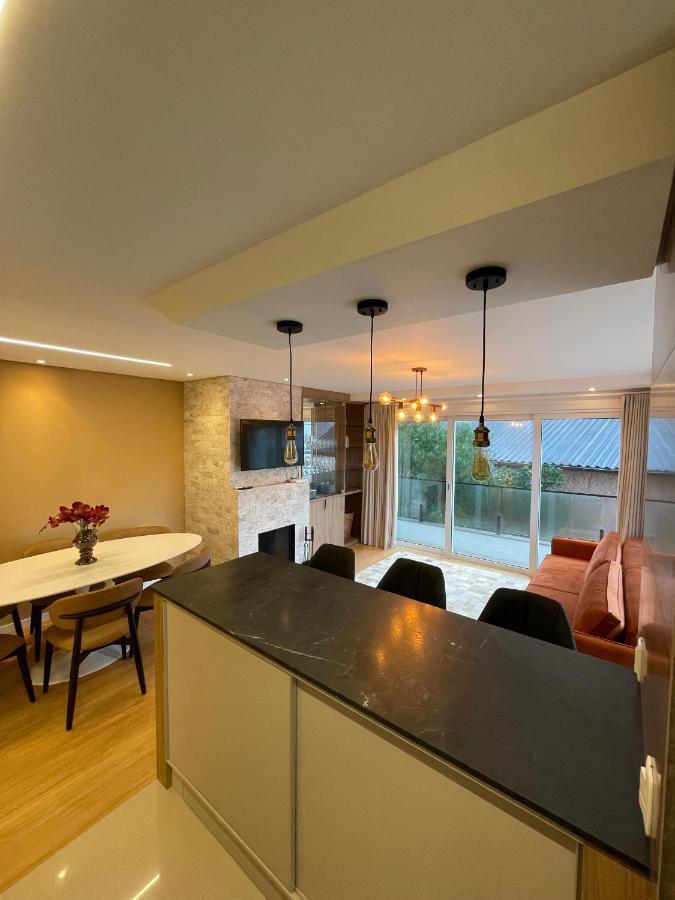 Apartamento Espetacular, 2 Suites, A 30M Da Rua Coberta غرامادو المظهر الخارجي الصورة