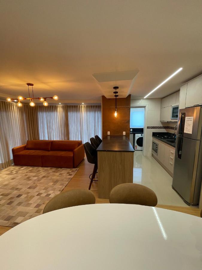 Apartamento Espetacular, 2 Suites, A 30M Da Rua Coberta غرامادو المظهر الخارجي الصورة