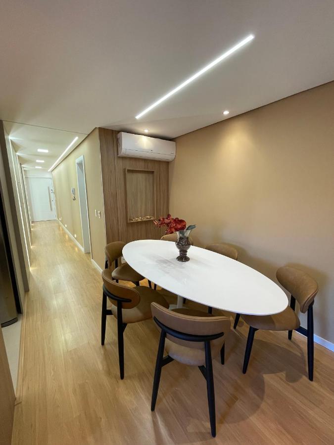 Apartamento Espetacular, 2 Suites, A 30M Da Rua Coberta غرامادو المظهر الخارجي الصورة