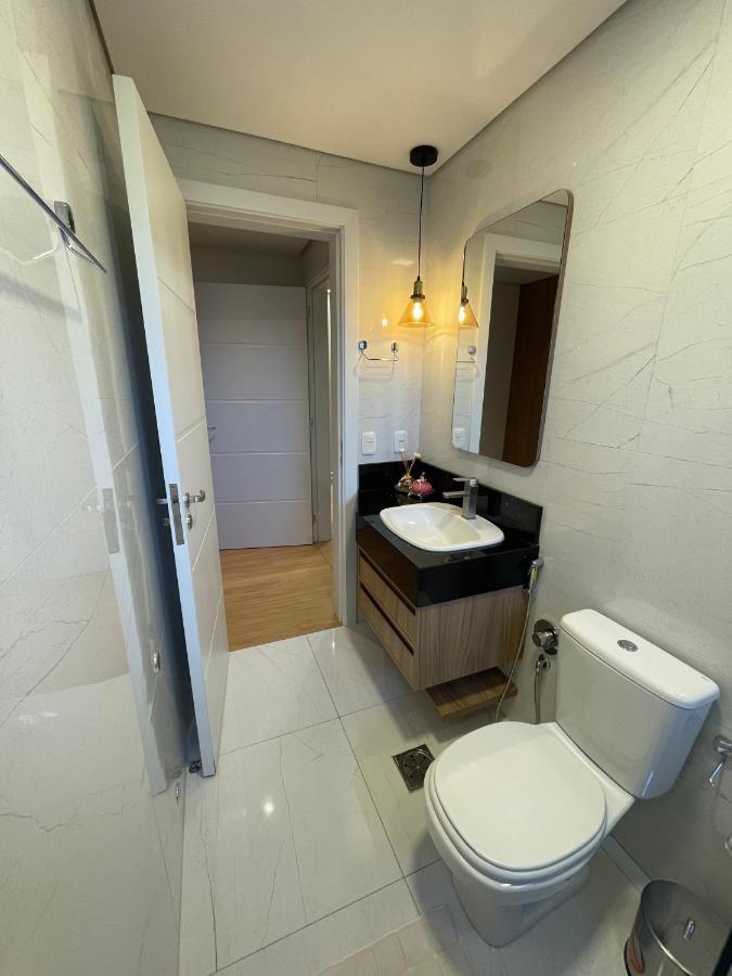 Apartamento Espetacular, 2 Suites, A 30M Da Rua Coberta غرامادو المظهر الخارجي الصورة